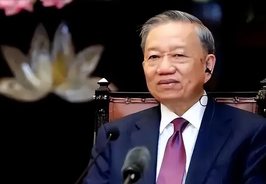🌞越南闷声发大财？对美顺差首超中国，但扒开账本却发现它在打白工：前8个月刚