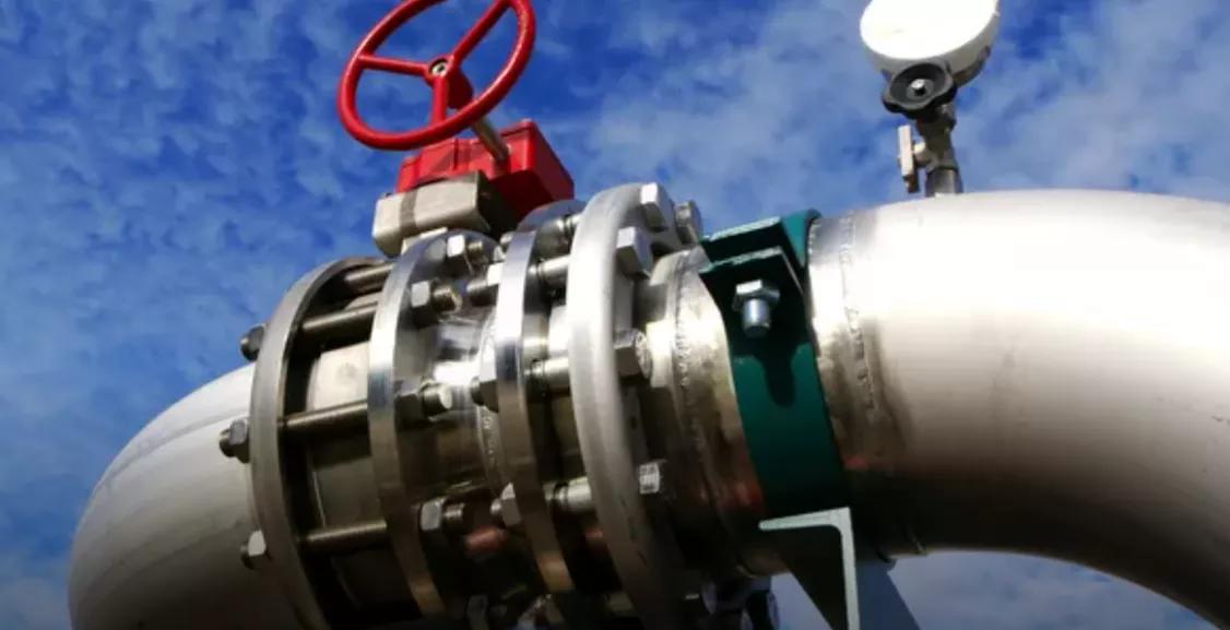 欧洲新闻网报道，当地时间25日，欧盟委员会发言人伊特科宁证实，由于“友谊”输油管