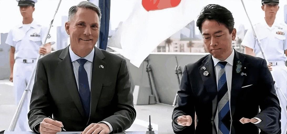 别瞎感动了！有个研究了几十年日本战争史的老专家跳出来，警告日本现在的安保政策像极
