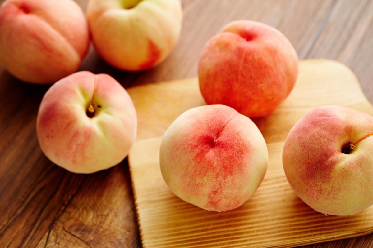 桃子是血糖的“催化剂”？医生建议：若想血糖正常，6种水果少吃水果不是都安全，