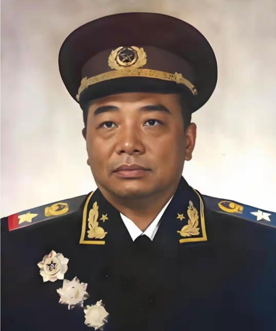 十大元帅唯一无后！彭德怀的三段婚姻，藏着说不尽的心疼谁能想到，横刀立马、威震