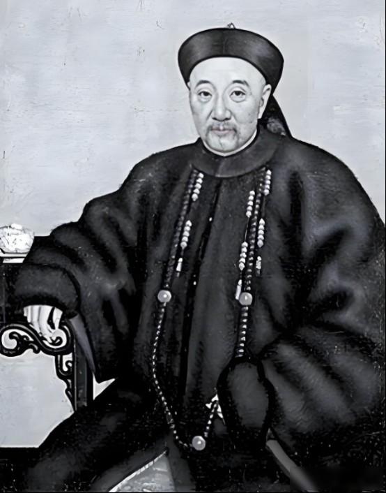 1863某天，妻子问左宗棠：“你每年赚多少两银子？”左宗棠回答：“40000两白
