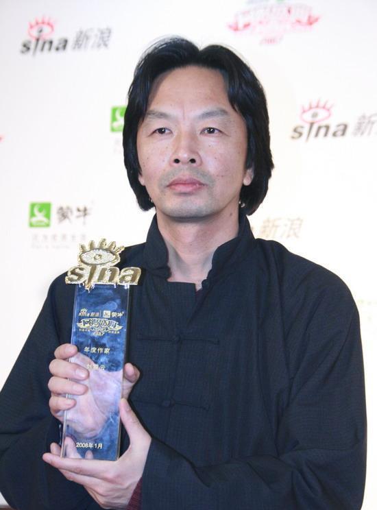 刘震云说：“有什么好焦虑呢？来到这个世界的人，有几个是活着回去的？大家都是预制鬼