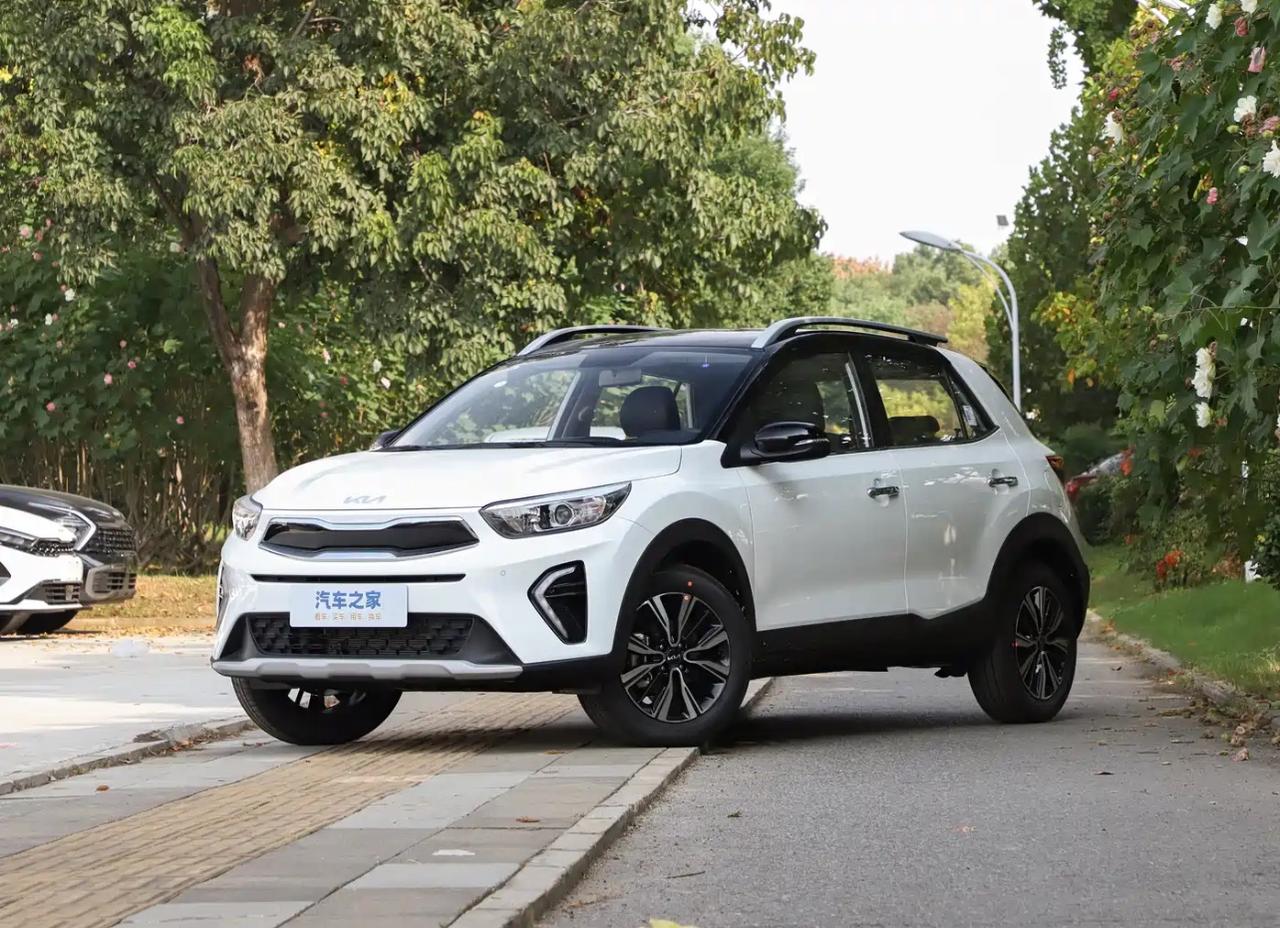 2026款奕跑官方核心参数整理2026款奕跑是起亚推出的小型SUV，于202