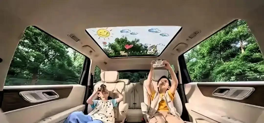 最扎心的不是大G贵，是同样叫“豪华车”，它在美国大概70万，到了印度能飙到360