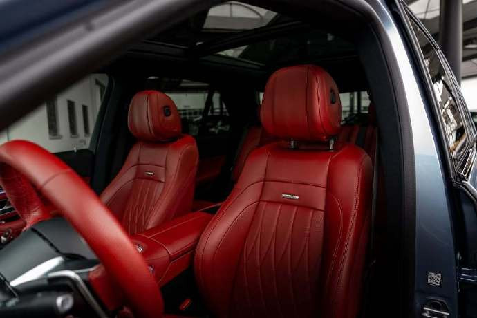 GLE63S往雪地一停，压迫感直接拉满4.0TV8轰起来，612匹马力专治各