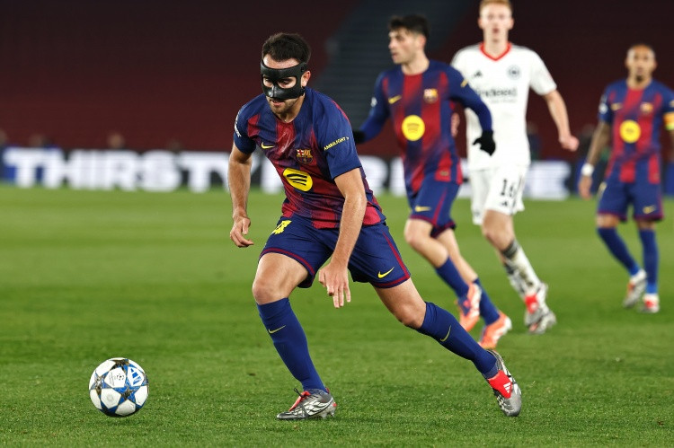 世体: 加西亚成为佩德里的卫星, 他在后腰位置数据和表现都很优秀