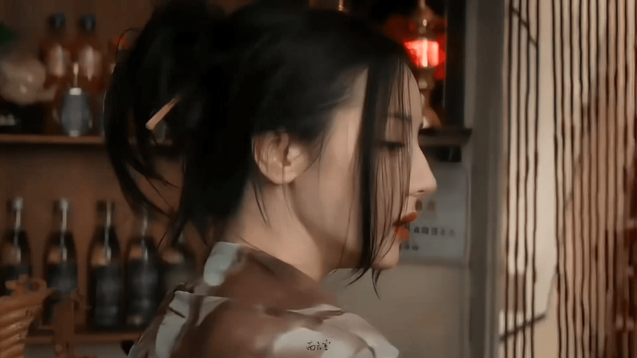 迪丽热巴新剧打戏好飒丨迪丽热巴枭起青壤枭起青壤是都市奇幻悬疑剧诶，我一开始看到名