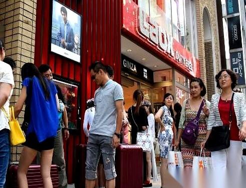 聊聊越南旅游这盘生意。就在几年前，他们一年能从中国游客身上赚走580万份钱。可