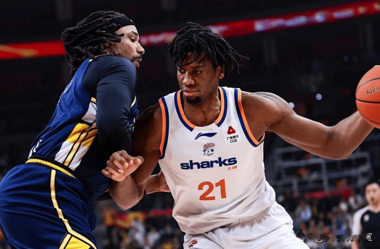 把话放这！今晚广东大概率再输上海，而且还会是一场惨败，理由是：1、上海揍广东就