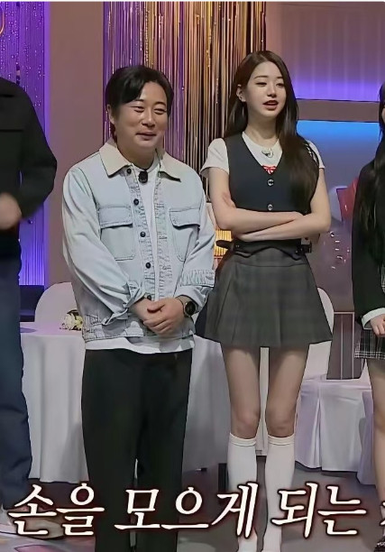 张元英这腿长得也太逆天了！男生站她旁边的话，身高压力得有多大啊