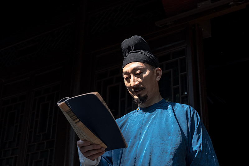 之前翻《三国志》相关的注疏看到过，诸葛亮对司马懿的评价其实特别戳人要害。他跟身边人吐槽过，司马懿本来