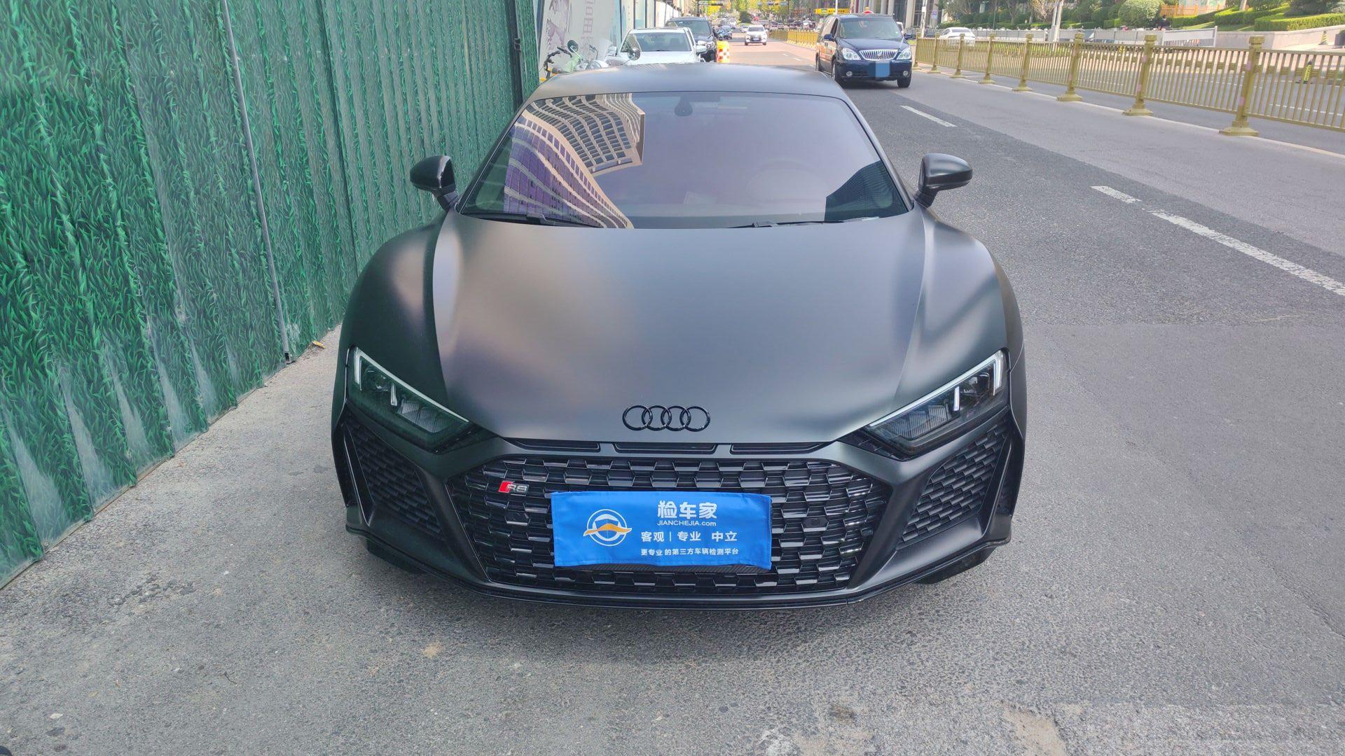 250万买辆车，两年时间只开了400公里，真是有钱任性！前段时间验了一台奥迪R