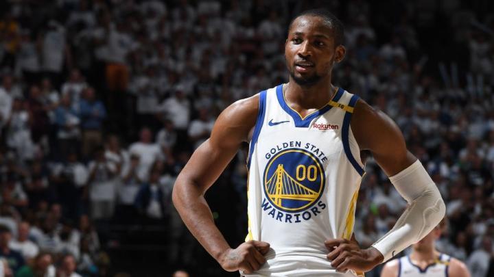 【Shams：库明加已经要求勇士将自己交易】北京时间1月15日，根据ESPN名记