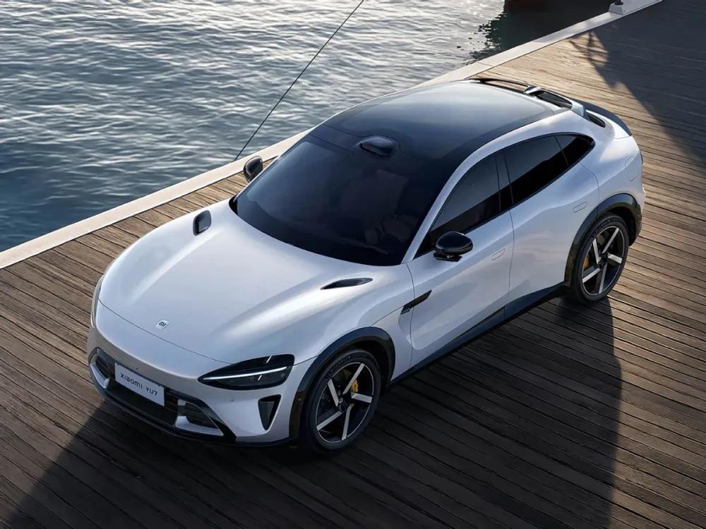 最新的数据，某米粉称他的SU7提车371天，跑了21.5万公里，电池