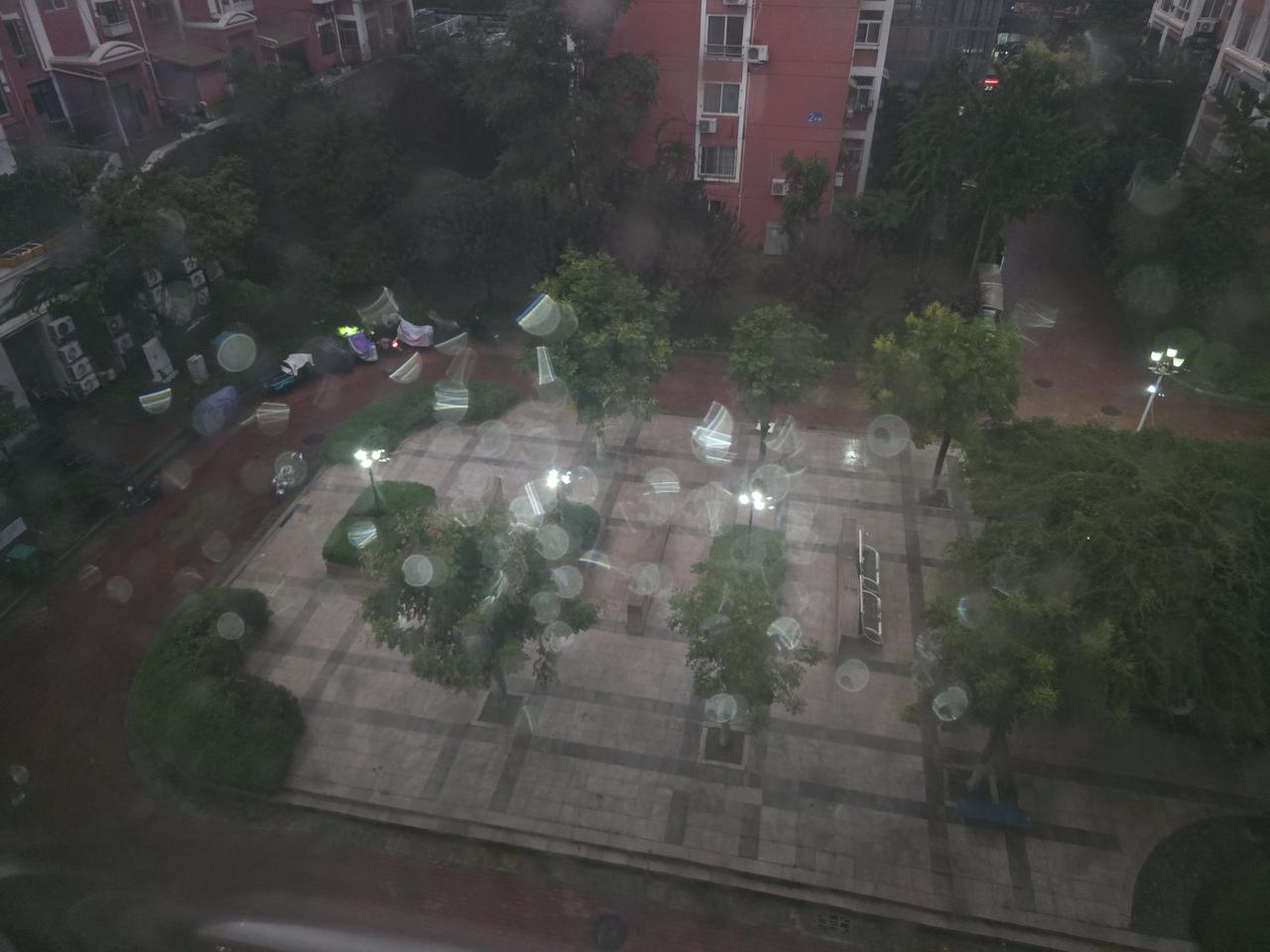 王铎：今天凌晨，中元节的雨……朋友们，今天凌晨中元节的雨一下，从此青岛的热天