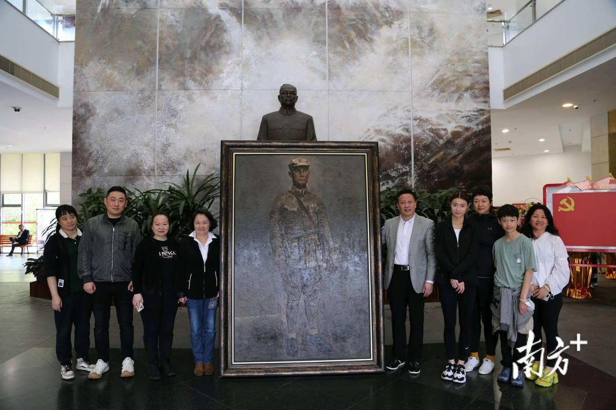 叶剑英是一个什么样的人？不同的人可能会有不同的看法，比如他的女儿叶向真就曾经说过