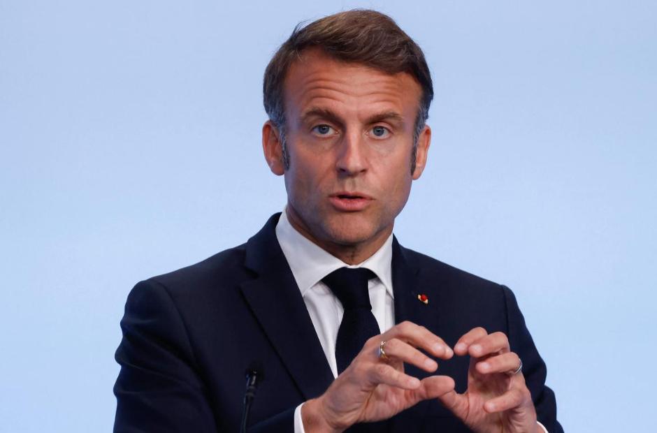 G7峰会还没开，马克龙先扔出一个“7对1”的大瓜！ 2026年6月，依云湖畔