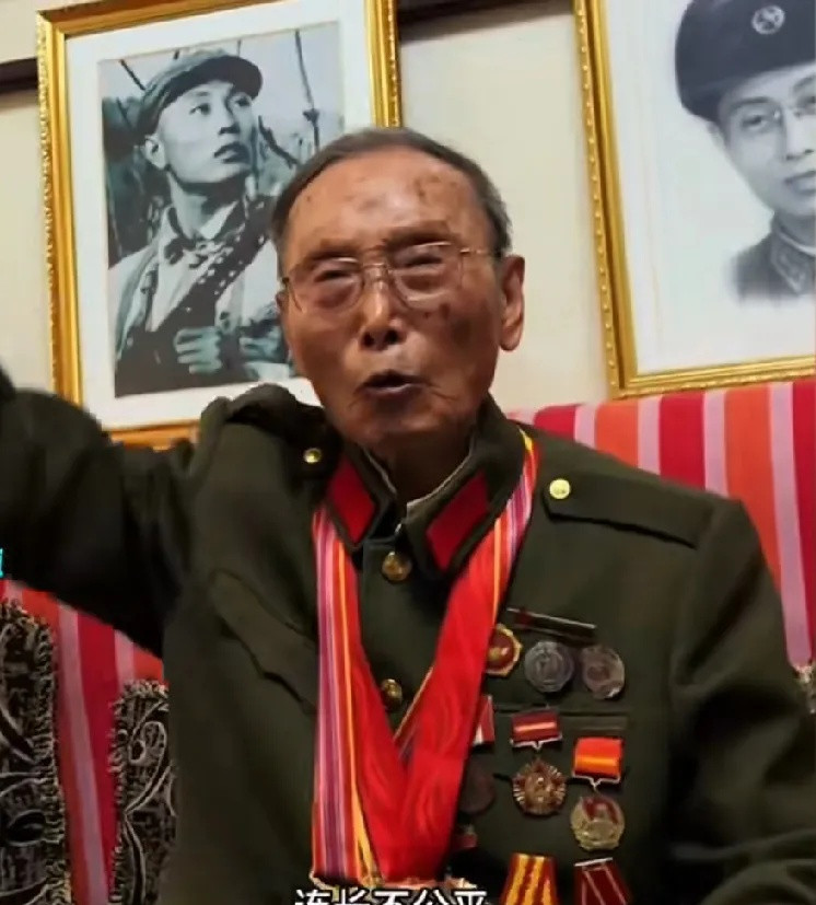 抗美援朝老兵回忆：当时刚入部队，特别不理解一件事，打完仗以后开大会总结经验，排长
