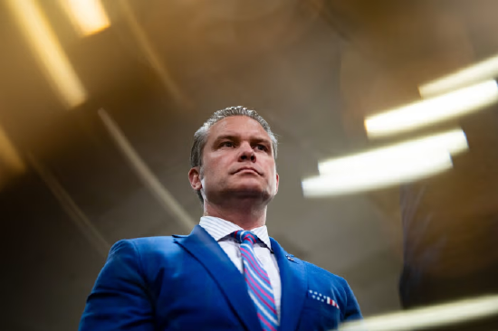 海格塞斯否认美国会陷入伊朗战争泥潭 五角大楼寻求再拨款2000亿美元