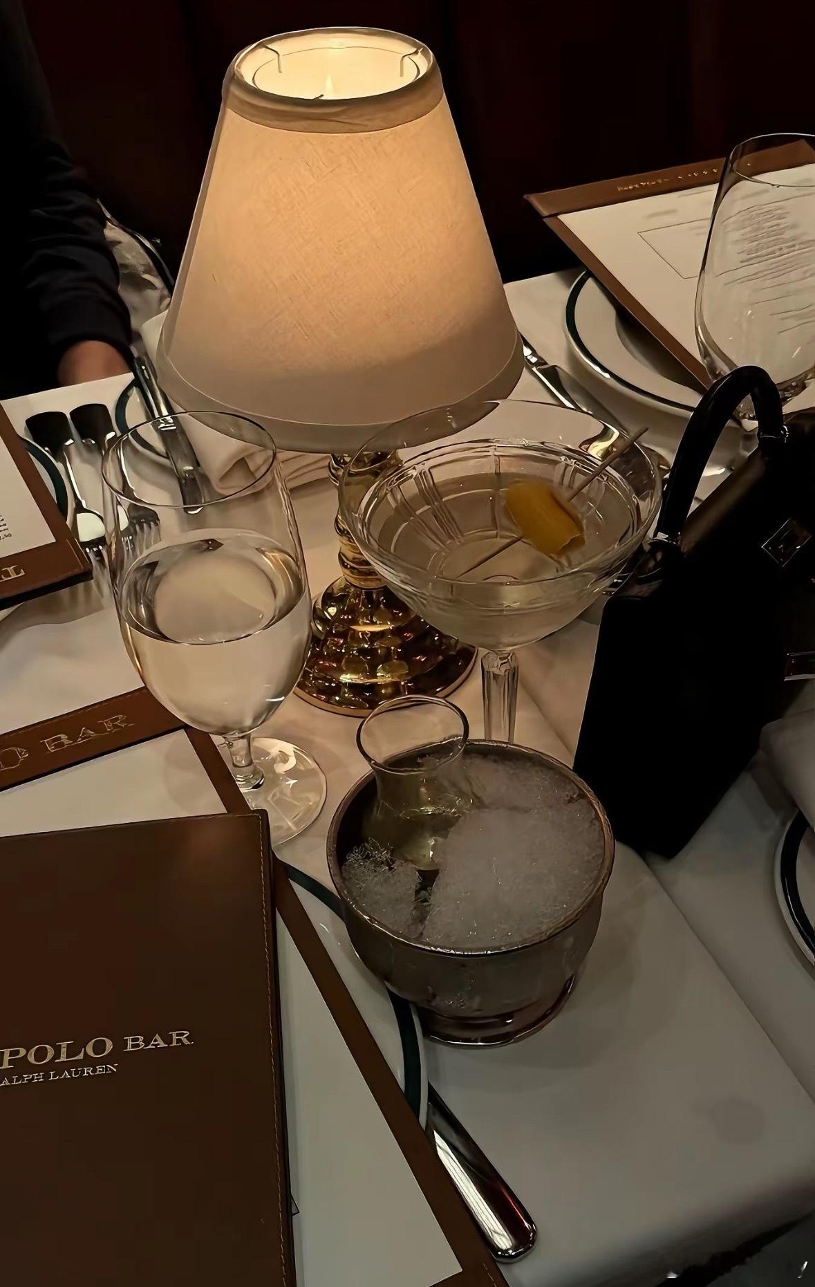 交易的顶级认知，从跳出工具执念开始所有技术、策略本无绝对好坏：顺势加仓能爆赚也