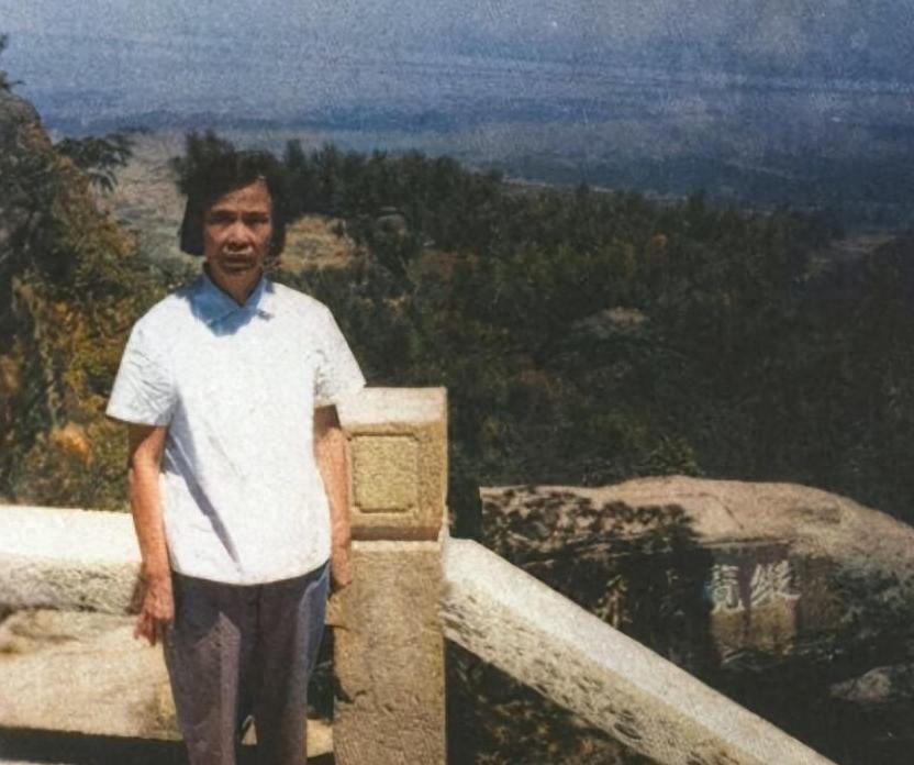 1976年毛主席去世后，贺子珍的表现令孔东梅印象深刻，她究竟是如何平静面对这一时