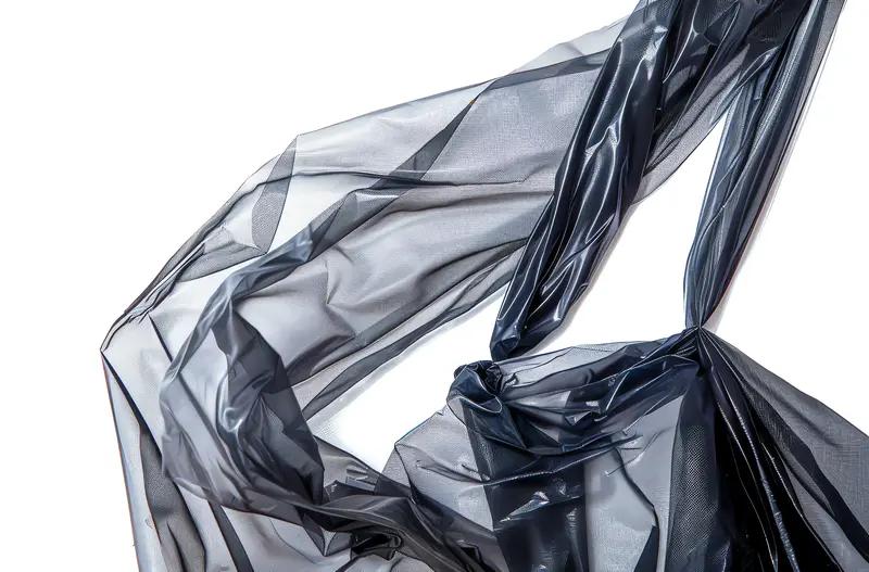 赤峰校服里藏塑料膜！孩子穿得后背拧水，官方实锤不达标，家长怒了家人们快看这