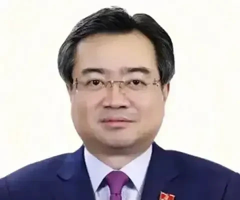 阮清谊没当市长，仕途可能要凉凉啥？越南前总理的儿子，竟然