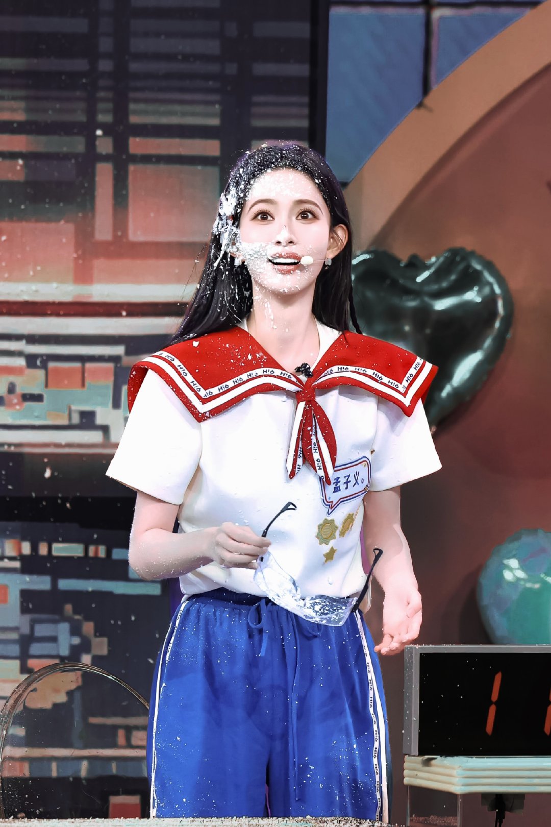 女孩，永远明媚#孟子义古早风大头贴#​