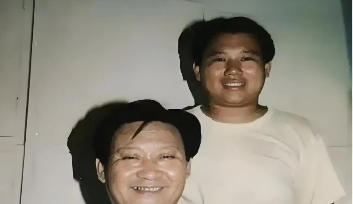 郭德纲的相声基本功主要是跟杨志刚学的，，不管杨志刚说没说是也不是，不管郭德纲自己