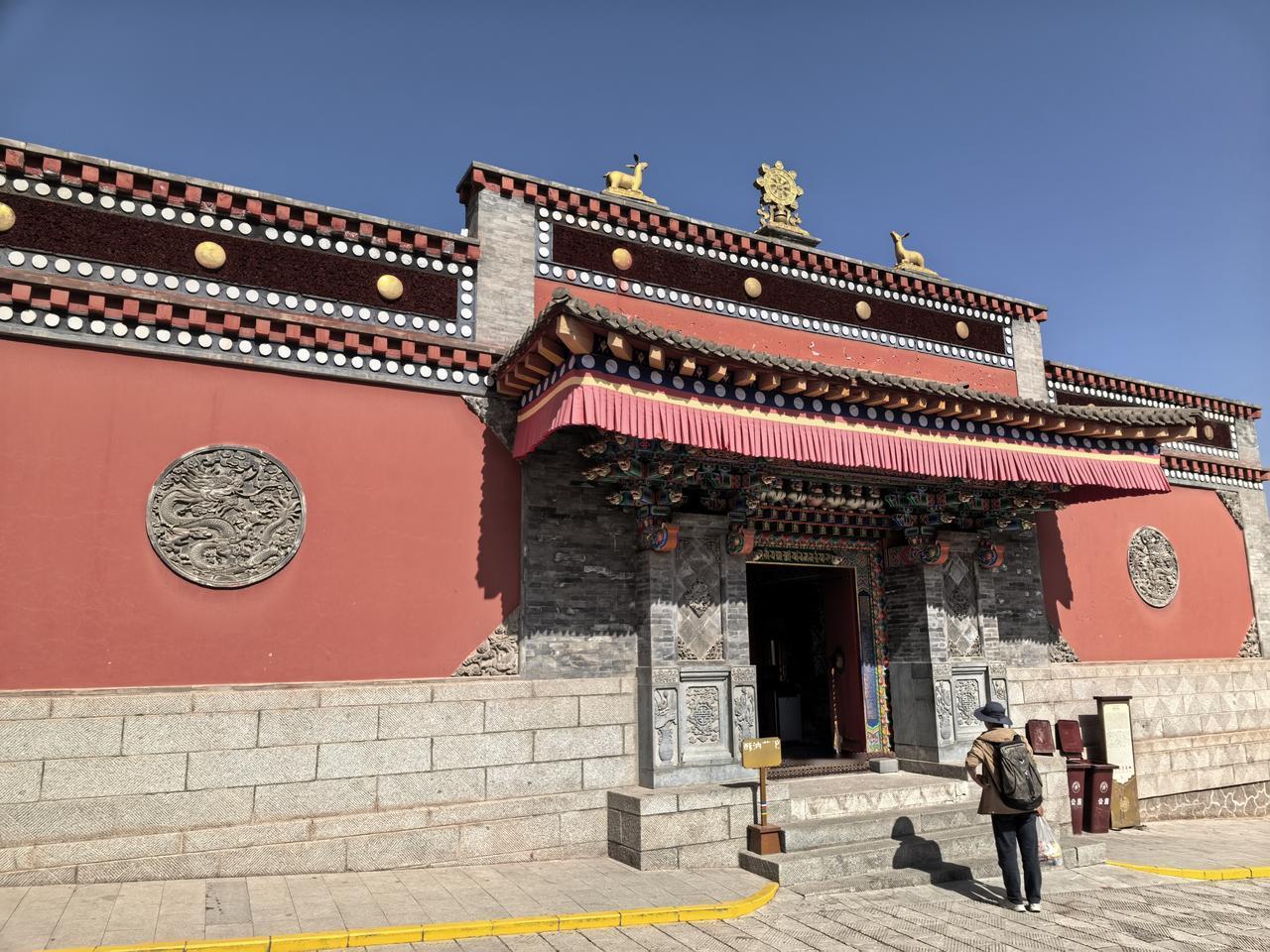9月14日上午，塔尔寺，600年的藏传佛教，宗喀巴活佛建立的寺院，因塔而生，先塔