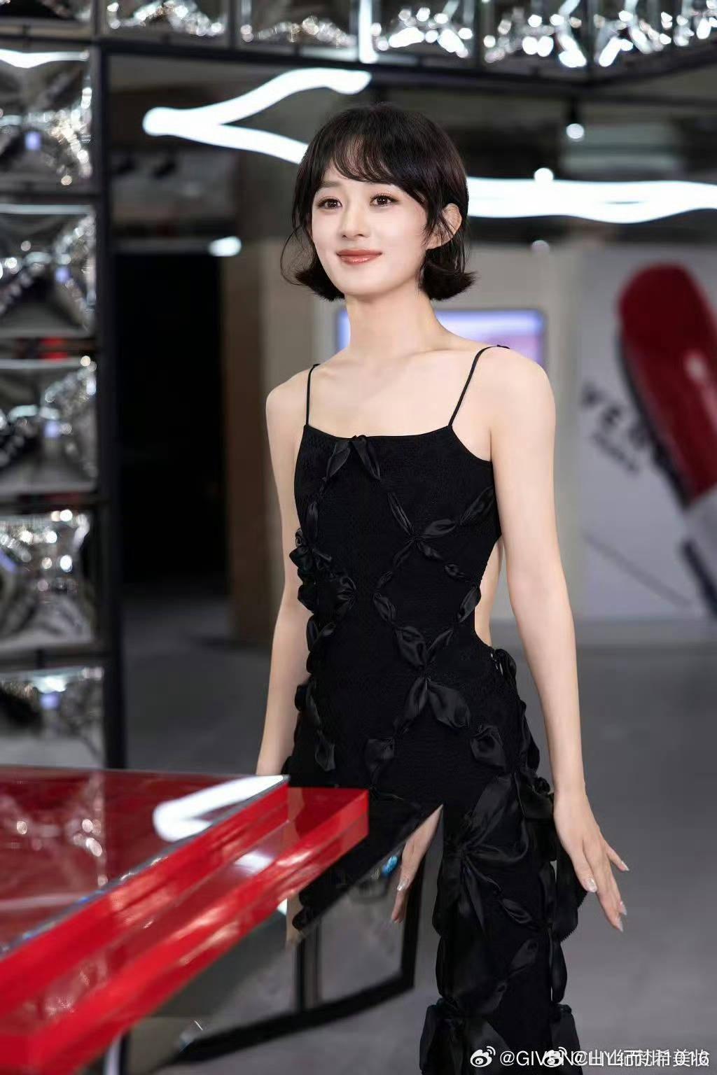 狗仔爆有85后怀孕，网友们猜测是赵丽颖。7月17日，有关“85后明星怀孕”的