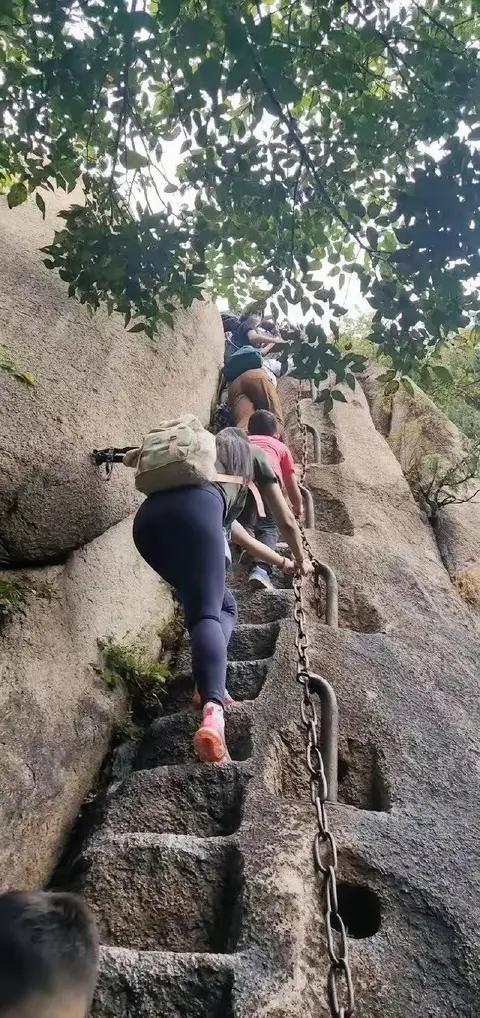 世上无难事只要肯攀登