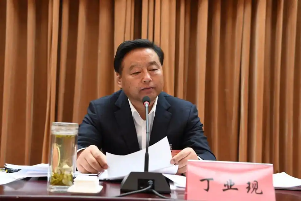 中纪委连打两虎!
