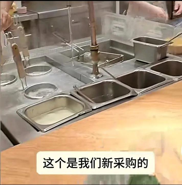 改用新鲜西兰花！西贝买了一颗有机西兰花！网友表示：天才!这么大一家店，买这么