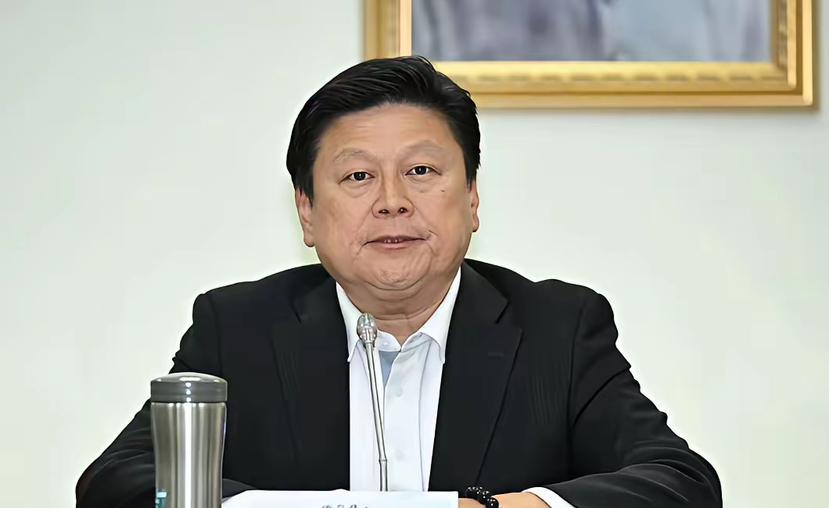 傅琨萁今天痛哭赖清德，有点血性了！美国大法官判特朗普的关税战违法。这是傅琨萁