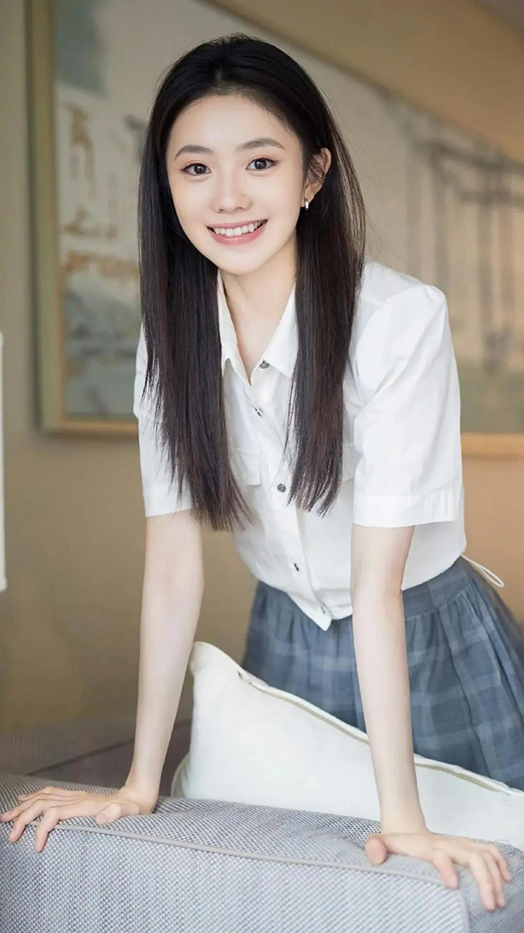 长大了，演技越来越好。刘浩存，谋女郎，电视剧《主角》演的太好了。到底是舞蹈演员出