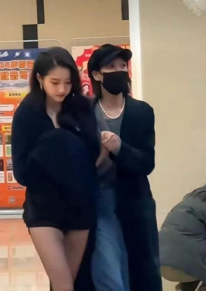 关晓彤即使穿这么短的裙子，为什么也不会有人觉得她在擦边。