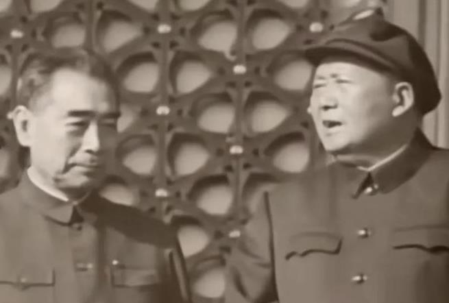 伟人给总理的特殊批示：直指要害！全文如下：“周总理：如有可能，应全部接管私立中小
