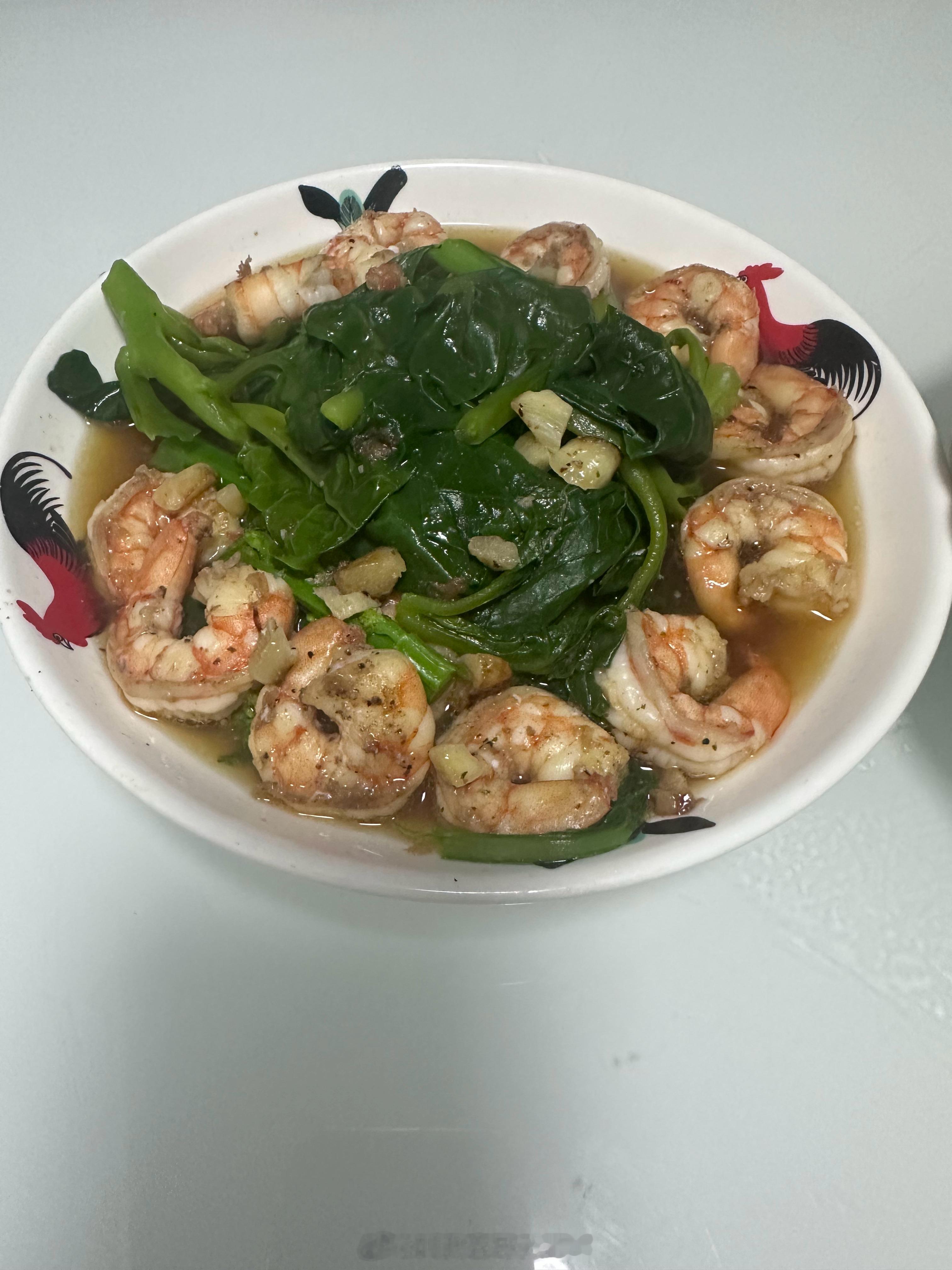今天媳妇做的晚餐，学会摆盘了，说要我发个微博肯定下！这必须滴！手动点赞！不可辜负