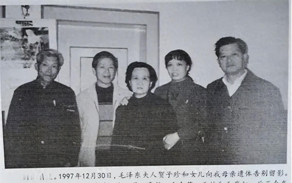 1952年邓子恢回福建探亲时，毛主席特别嘱咐：我有个女儿当年留在龙岩1952年