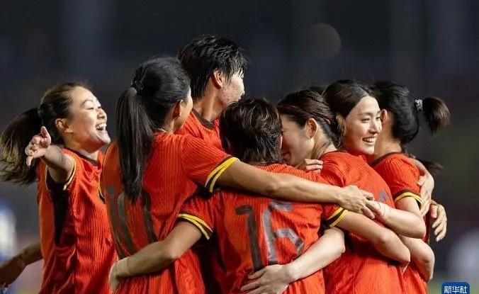 太欺负人了！中国女足2:2战平韩国，这场比赛的细节值得我们细细回味。比赛结果虽然