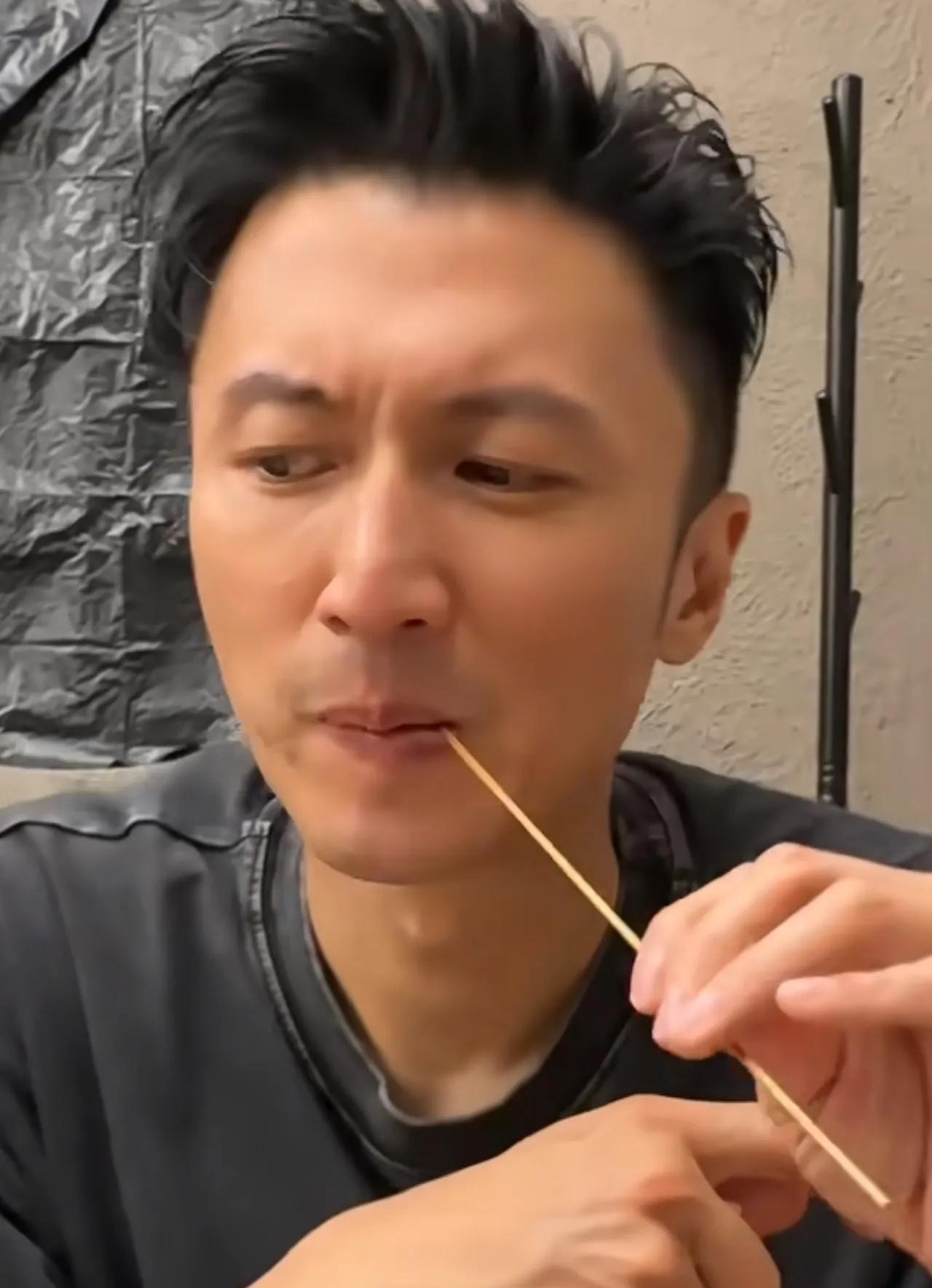 谢霆锋东北演唱会刚结束，他的第一件事情，不但没去找王菲，最后没想到他去找了东北的