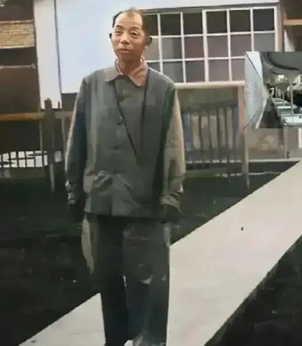 在新竹县软禁的日子里，算是张学良幽禁生涯里最痛苦的一段时间，一度暴瘦到没有人样。