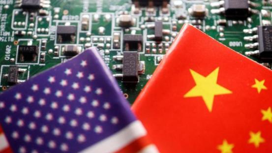 美国胁迫全世界“二选一”，中方寸步不让，谁敢配合必将付出代价最新一轮芯片大战又