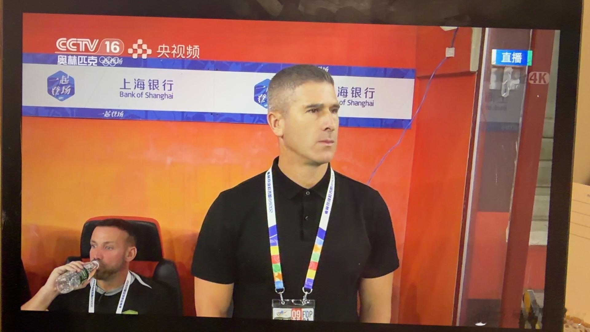 满意的结果。密集赛程进行了阵容轮换，尽管这赛季人员储备一直很艰苦，但蒙哥马利还是