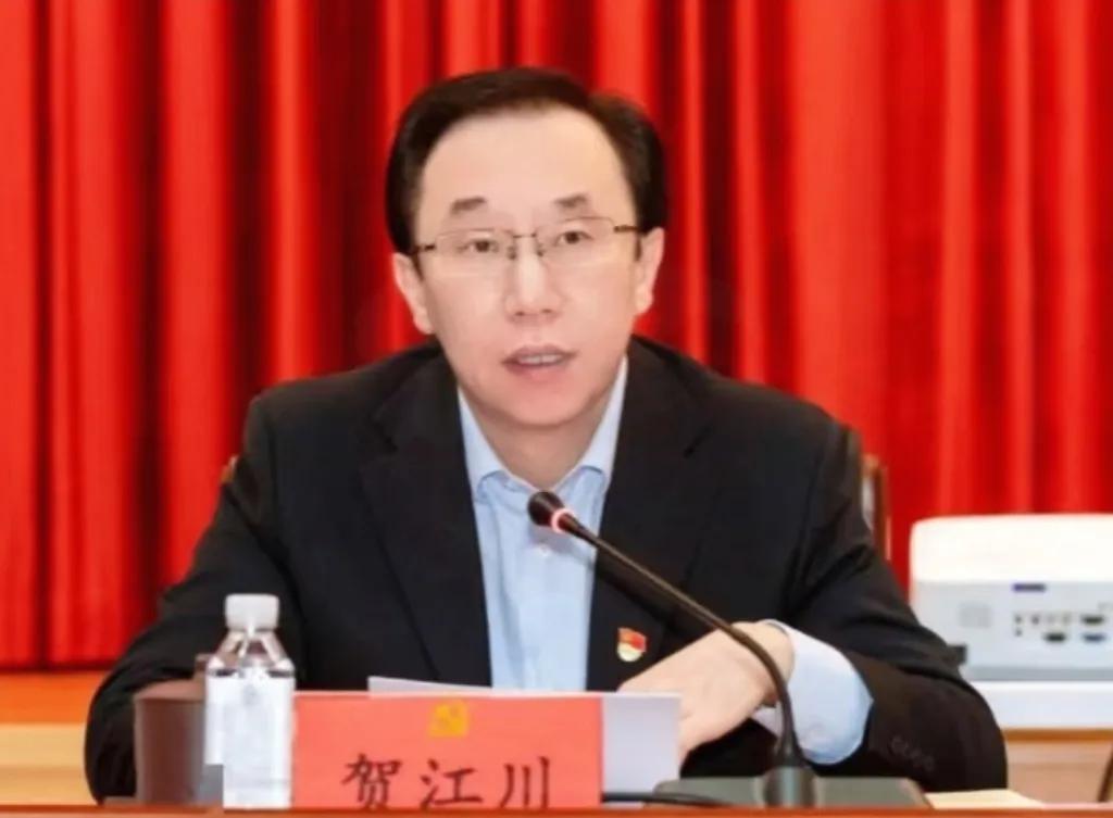 北京这次动静可真不小。听到这个消息我呆住了估计有人该睡不着了