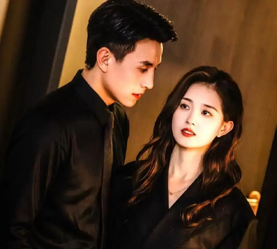 15亿播放没保住他红果年度大赏投票，《盛夏芬德拉》断层领先，刘萧旭却掉出前