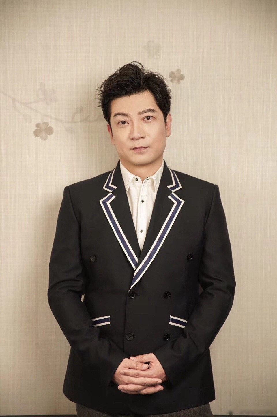 田雨是个好演员，但他似乎不适合演主角。和梅婷演的《好好的时光》就不出彩，现在播放