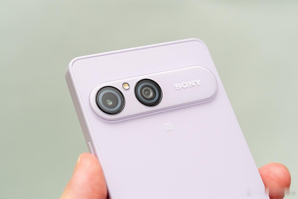 索尼Xperia10VIII发布，你很难想象这是一部2026年发布的手机